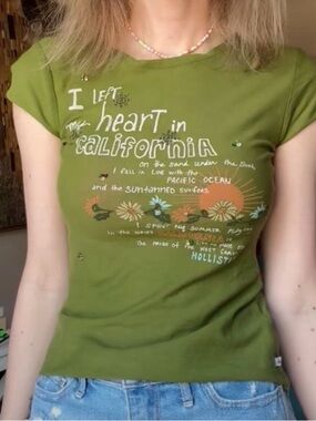 Hollister Vintage Y2K Green “I left my heart in California” Baby Tee S
